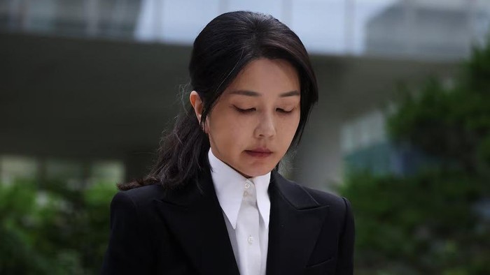 South Koreas former first lady Kim Keon Hee arrives at the special prosecutors office in Seoul, South Korea, August 6, 2025. REUTERS/Kim Hong-Ji Purchase Licensing Rights,