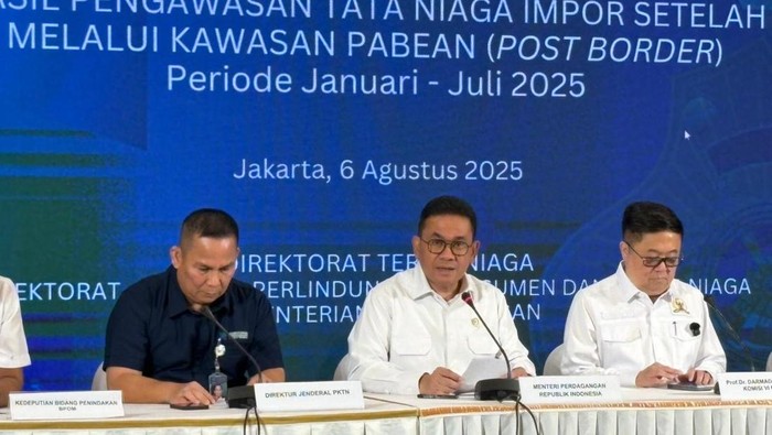 Menteri Perdagangan Budi Santoso.