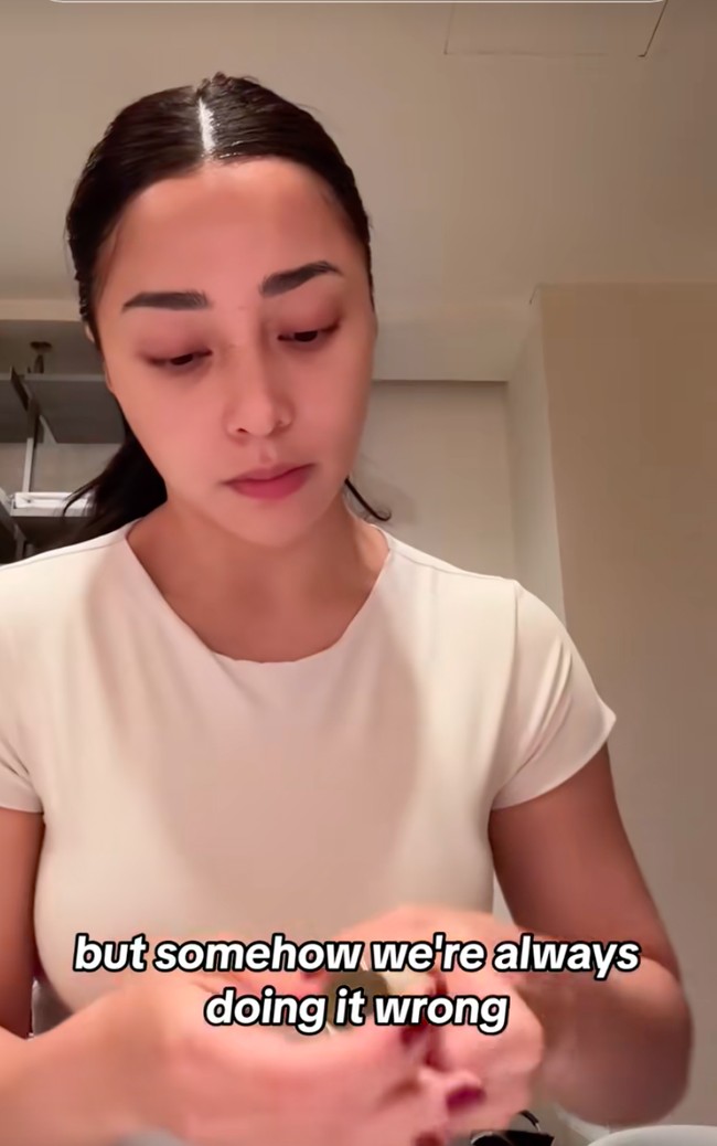 Kulit sehat dan glowing Nikita tentu tak didapat secara begitu saja. Selain menjalani pola hidup sehat, Nikita juga rutin menggunakan serangkaian skincare untuk merawat kulit wajahnya. Foto: TikTok/@nikitawillyofficial