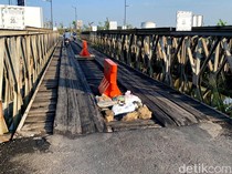 Jembatan Darurat Menuju Masjid Al-Jabbar Perlu Perbaikan