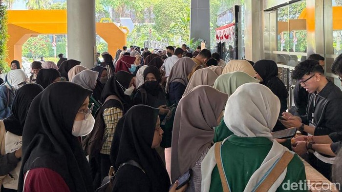 Peserta LPS Financial Festival Padati Meja Registrasi