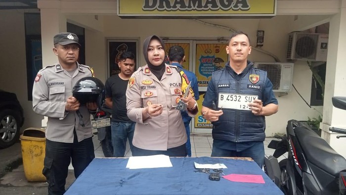 Polisi saat mengungkap kasus pencurian di Bogor (dok. Istimewa)