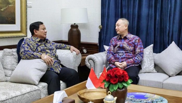 Presiden Prabowo Subianto menerima Kepala Departemen Pengembangan Peralatan Komisi Militer Pusat China, Jenderal Xu Xieqiang.