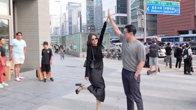 7 Gaya Serasi Sarwendah & Giorgio Antonio Jalan-jalan Bareng ke Korea