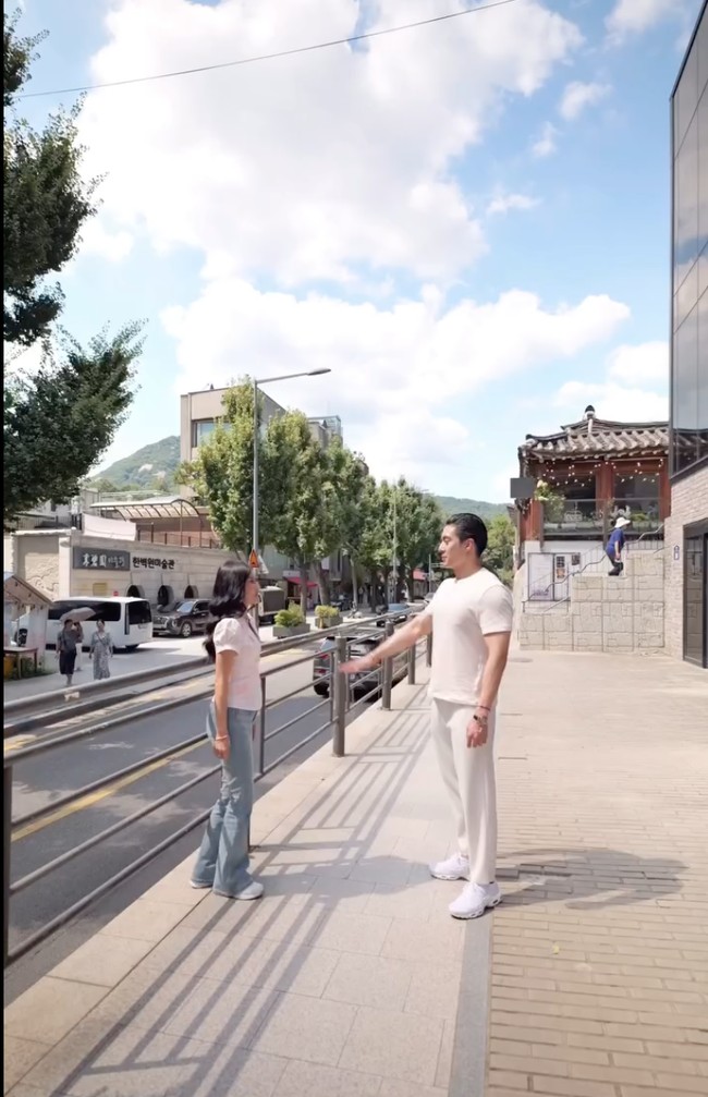 Unggahan Sarwendah itu pun ramai dibanjiri komentar para netizen. Banyak yang mendoakan agar keduanya berjodoh. Sukaaa bgd Wenda sm Gio doa terbaik buat kalian berdua, tulis salah satu komentar. Cocok bgt sih berdua, tambah komentar lain. Foto: Instagram/@sarwendah29