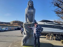 Putri Duyung Semok Dekat Ikon Little Mermaid Dikritik: Jelek dan Porno