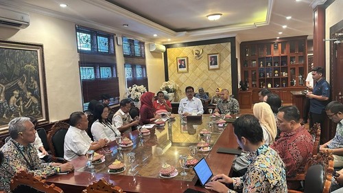 Wabup Gianyar & Direktorat Sanitasi Bahas Pengelolaan Sampah