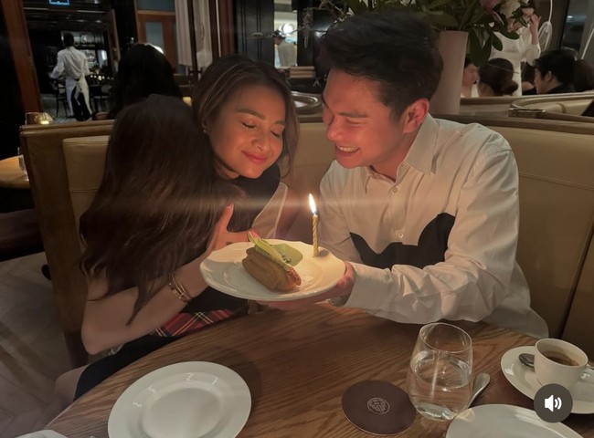 Putusan cerai Acha dan Vicky dijatuhkan secara verstek karena Vicky tidak hadir dalam persidangan meski telah dipanggil secara sah. Foto: Instagram/@septriasaacha