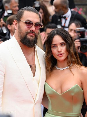 Kisah Cinta Jason Momoa dan Adria Arjona, dari Lawan Main Jadi Mesra