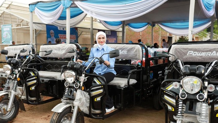 Bantuan motor sampah yang diberikan Putri Zulhas.