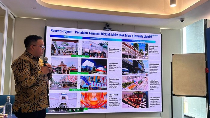 Direktur Pengembangan Bisnis PT MRT Jakarta,​​ Farchad H Mahfud, dalam kelas fellowship MRT di Jakarta, Kamis (7/8/2025).