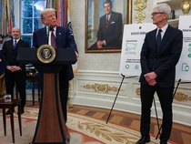 Video Trump Bilang Investasi Apple Ciptakan 20 Ribu Loker, Ahli Skeptis