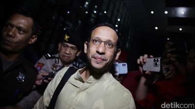 Ekspresi Nadiem Makarim Usai Diperiksa KPK