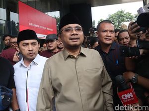 Video: KPK Cegah Eks Menag Yaqut ke Luar Negeri!