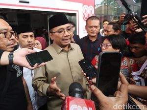 KPK Cegah Eks Menag Yaqut ke Luar Negeri