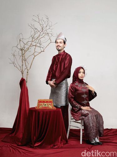 Foto pasangan beda negara, Faszanaria Maya dan Hilm Karasin berasal dari Turki. Kisah keduanya viral di media sosial.