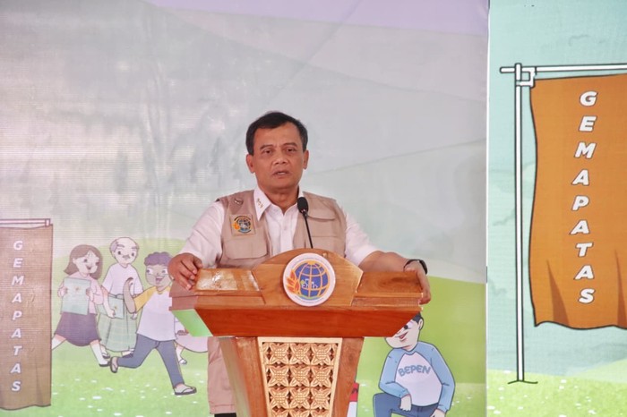 Gubernur Jawa Tengah Ahmad Luthfi meminta kepada Menteri Agraria dan Tata Ruang (ATR), agar zona hijau dan lahan produktif di wilayahnya terus dipertahankan.
