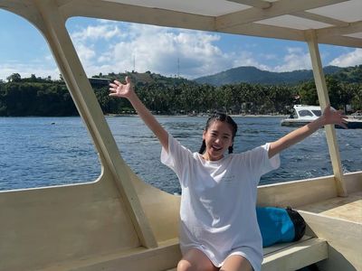 Potret Liburan Haruka Eks JKT48 di Lombok