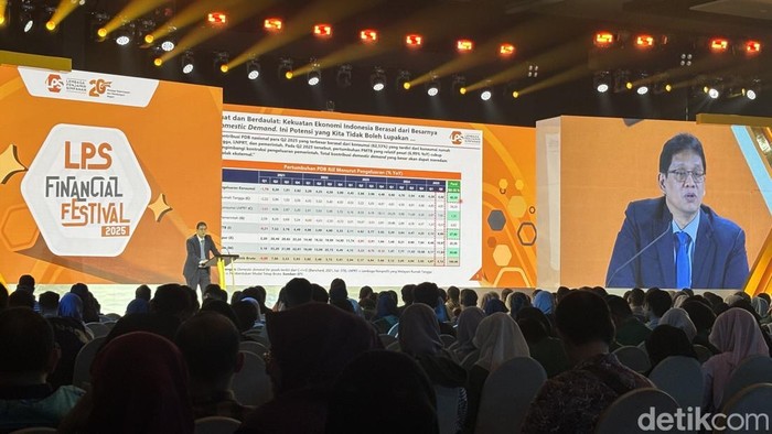 Ketua Dewan Komisioner LPS Purbaya Yudhi Sadewa di hari kedua LPS Financial Festival.
