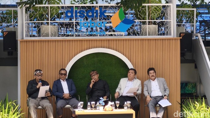Konferensi pers Pemprov Jabar soal gugatan penambahan rombel ke PTUN