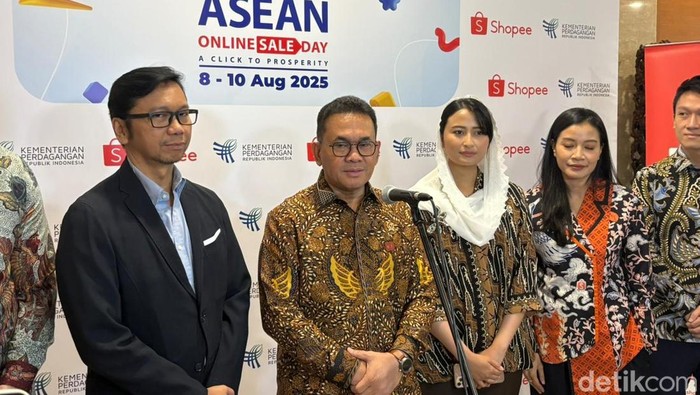 Menteri Perdagangan Budi Santoso