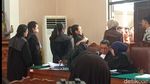 Tangis dan Peluk Hangat Nikita Mirzani Bertemu Anak di Ruang Sidang