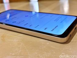 Unboxing Nubia A56, HP Rp 1 Juta Bawa Spesifikasi Menarik