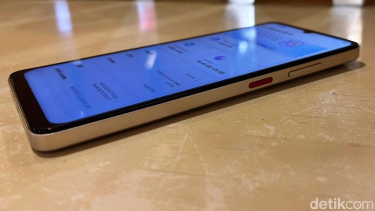 Nubia A56