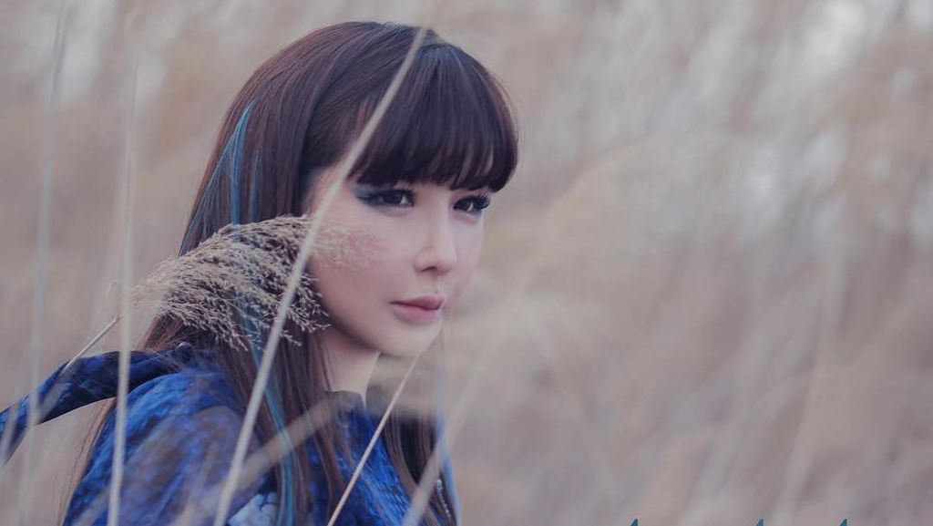 Park Bom Lagi Gak Baik-baik Aja