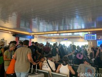 Lagi, Ribuan Turis Asing Menumpuk di Pelabuhan Lembar