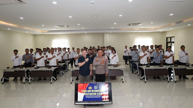 Polres Sukoharjo, Polda Jateng, menggelar pelatihan untuk meningkatkan kemampuan siber para anggotanya.