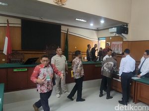 Adu Dalil Kejari Cianjur Vs Kuasa Hukum di Praperadilan Korupsi PJU