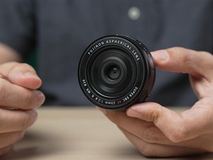 Review Lensa Fujinon 23mm f/2.8, Tipis Tapi Andal