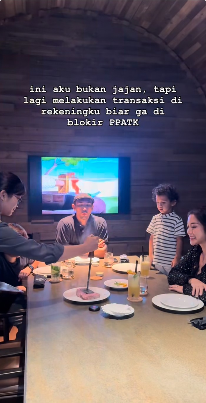 Romantis! Vincent Verhaag dan Jessica Iskandar Sering Sempatkan Makan Bareng