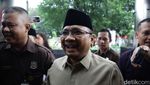 Senyum Gus Yaqut Saat Tiba di KPK