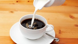 Tak Hanya Enak dan Populer, Kopi Susu Ternyata Banyak Manfaatnya