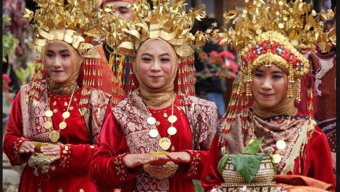 Ciri khas Suku Rejang dikenali lewat Tari Kejei