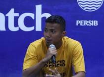 Teja Paku Alam Banyak Nganggurnya di Laga Persib Vs Semen Padang