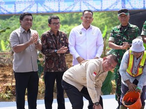 Wamenko Polkam Resmikan Dapur SPPG di Desa Cijayanti Kabupaten Bogor