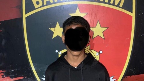YH, pelajar berusia 16 tahun ditangkap polisi lantaran melakukan pelemparan secara misterius di Dompu. (Dok. Polres Dompu)
