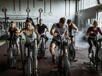 Lagi Tren! Ini 4 Perbedaan Olahraga Hyrox dan CrossFit