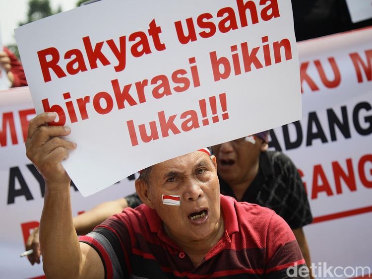 Aksi Pedagang Pasar Barito Tolak Penggusuran