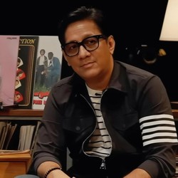 Andre Taulany Cs Dangdutan di Film Kang Solah X Nenek Gayung