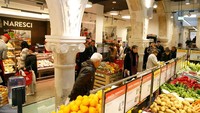 SPAR mirip supermarket lainnya menjual aneka sayuran, buah-buahan, daging segar sampai makanan siap jadi. Foto: Atlas Obscura/Site News