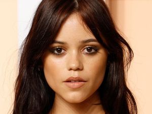 Video: Jawaban Jenna Ortega saat Ditanya Siapa Pahlawanmu Hari Ini?