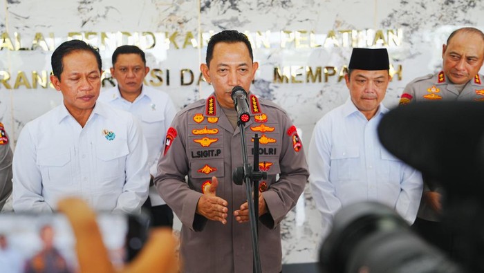 Kapolri Cek Karhutla Kalbar