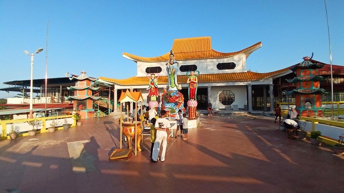Keterangan Foto: -Vihara Quan Am Tu yang berada di eks Camp Vietnam, Galang Kota Batam. (Alamudin Hamapu/detikSumut)