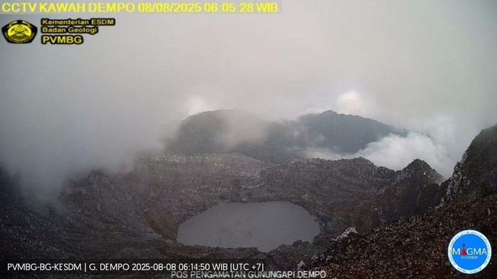 Kondisi kawah merapi di Gunung Dempo saat ini.