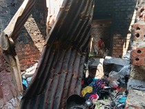 Lupa Matikan Kompor Saat Masak Nasi, Rumah Warga Palembang Terbakar
