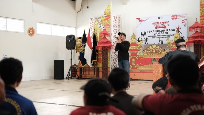 ‘Lapas Tabanan Idol’, lomba tarik suara bagi petugas dan narapidana untuk memeriahkan HUT RI ke-80, Jumat (8/8/2025). (Dok. Lapas Tabanan)